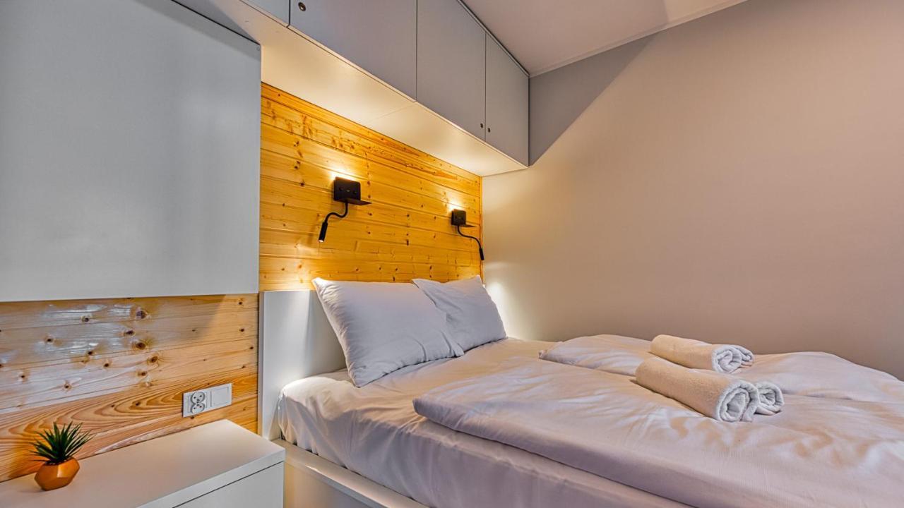 Apartament Pod Stogiem Izerskim - 5D Apartamenty Świeradów-Zdrój Extérieur photo